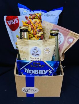 64 - BEER AND NIBBLES GIFT BOX
