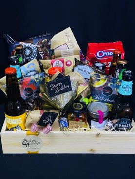 78 - BEER AND NIBBLES HAMPER TRAY