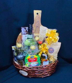 02 - GOURMET TREATS HAMPER - FATHER'S DAY