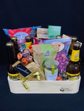 22 - BEER AND NIBBLES HAMPER TRAY